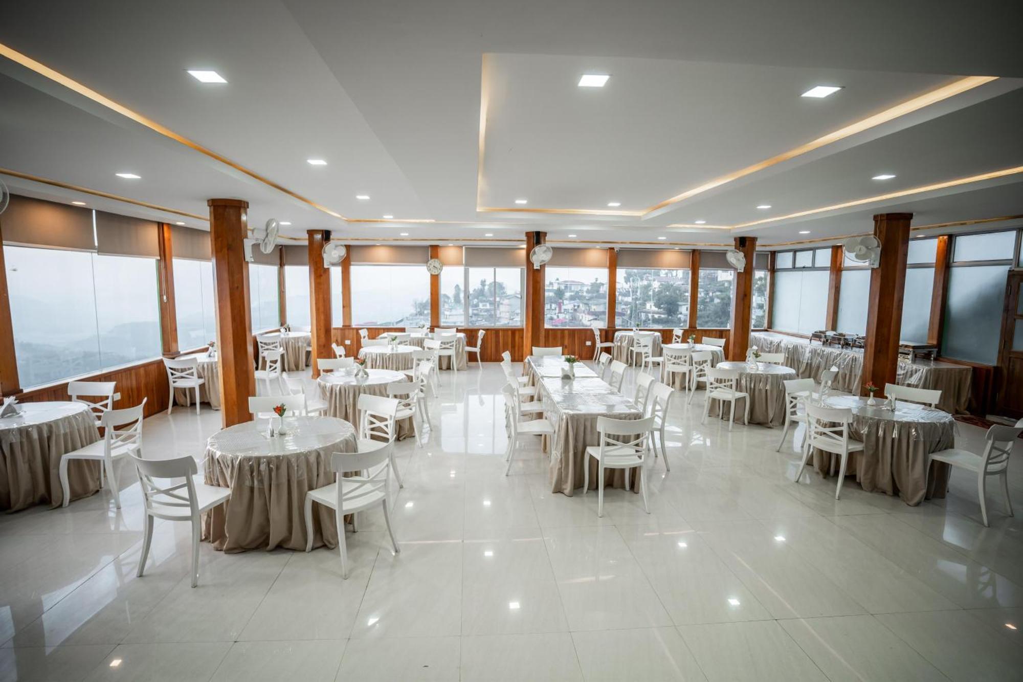 2K Hotel Kohima ภายนอก รูปภาพ